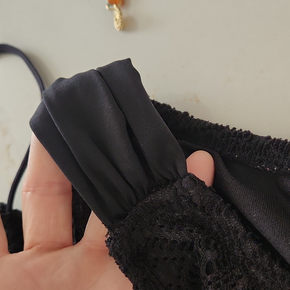 Mossimo 2/$10 - Picture 3 of 7